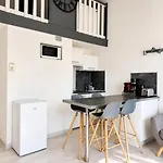 Daire Cosy Duplex De 35m2, A 7' A Pied De La Et Du Centre, Wifi, Clim, Parking Prive, Piscines Canet-en-Roussillon