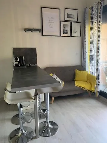 Cosy T1 Avec Mezzanine, A 7' A Pied De La Et Du Centre, Wifi, Clim, Parking Prive, Piscines