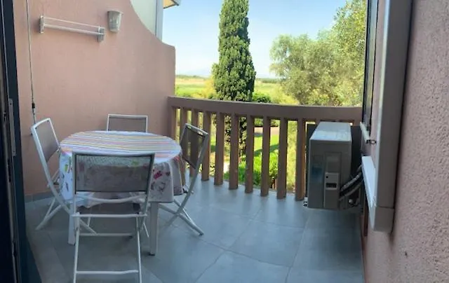 Cosy T1 Avec Mezzanine, A 7' A Pied De La Et Du Centre, Wifi, Clim, Parking Prive, Piscines Apartman Canet-en-Roussillon